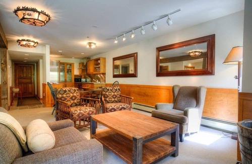 Stratton Mountain Condo | Stratton Mountain Ski in Ski out Hot Tub
