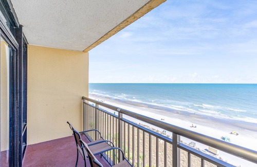 Myrtle Beach Condo | Stunning View Studio Condo in Myrtle Beach
