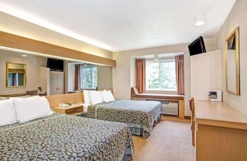 Sturbridge Hotel | Sturbridge Plaza Hotel