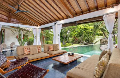 Drupadi Villa | Stylish Peaceful 3br In Seminyak -bestseller