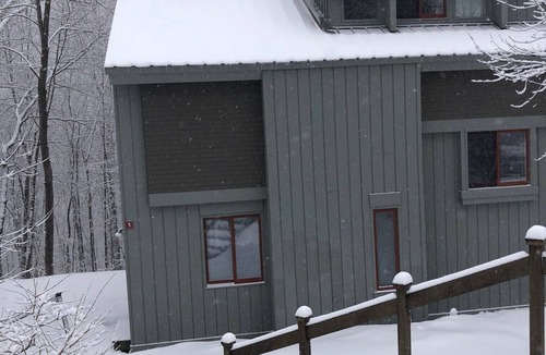 Lincoln House | Summer in the Mountains - 3 bdrm vacation home near White Mtn Nat. Forest