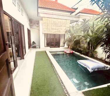 Batu Bolong Villa | Sunny Melati Canggu private 3brvilla