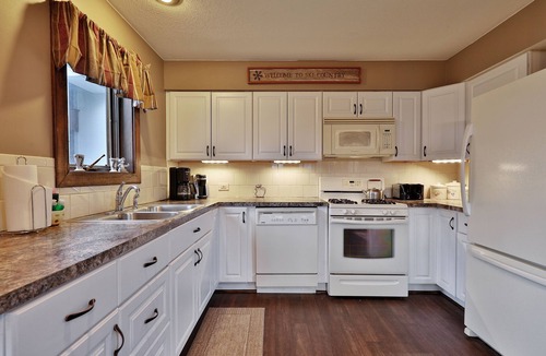 Killington Condo | Sunrise Timberline: 3BR, 2BA Ski In/Ski Out Condo