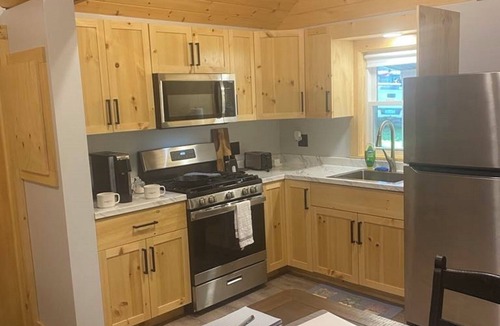 Lowell Cabin | Take it easy at this unique and tranquil getaway. The Northeast Kingdom of VT.