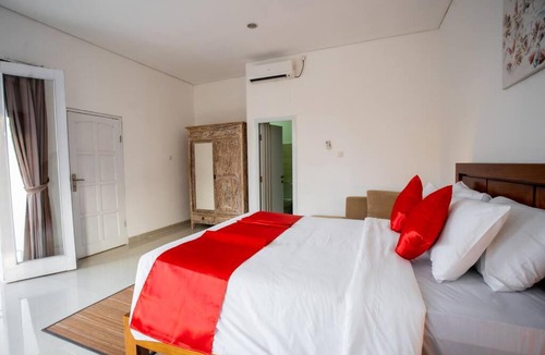 Sunset Road Villa | Taman Bali Villa A&R Seminyak 2