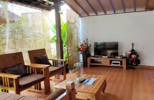 Laksmana Villa | Tegal Uma Seminyak by Maha Bali