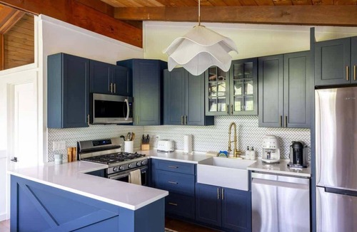 Windham House | The Aster Chalet: a modern family retreat