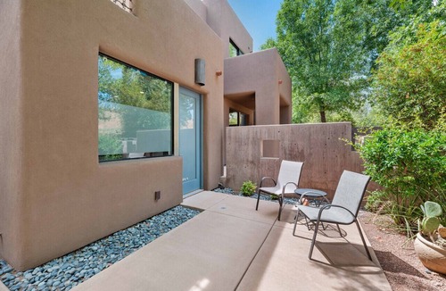 Kayenta Condo | The Blue Moon - Ground Floor Suite w/Red Rock Views