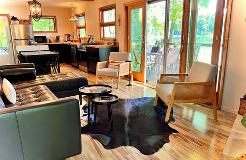 Cassopolis Cottage | The Cottage on Heiner Hill fosters peace & is that reset you're searching for.