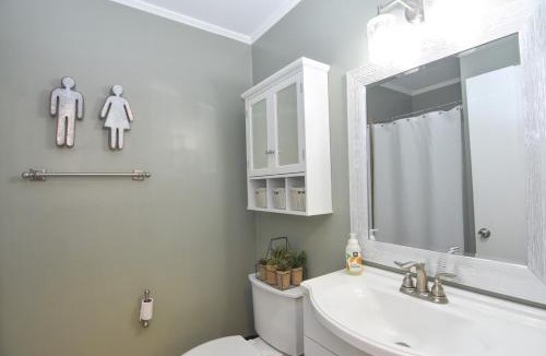 Columbia House | Three bed, Two Bath Townhome