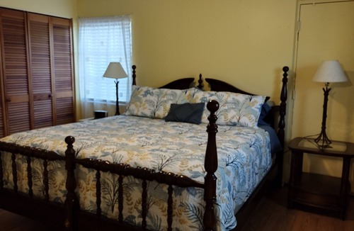 Crystal River Apartment | Three Sisters Cottages