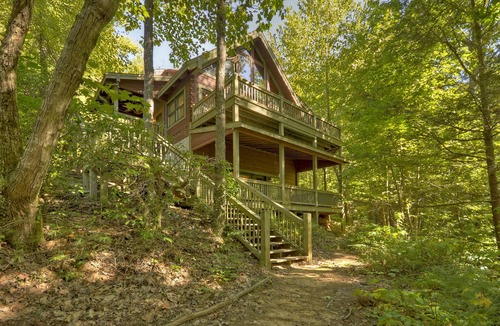 Walnut Mountain Cabin | Thunder Falls | Waterfalls | Fishing-Lake Access