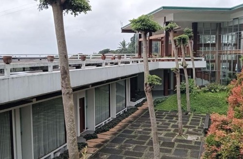 Ciburial Hotel | Townhouse Oak Hotel Pondokan Tjiburial
