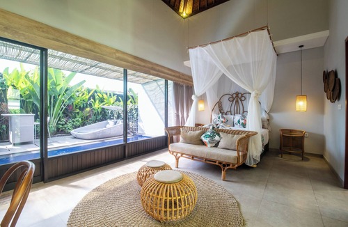 Munggu House | Tropical 1BR Sanctuary w/Private Pool, Garden View