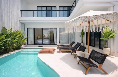 Berawa Villa | Tropical Villa Aurelia Canggu 4 Bedroom & Rooftop