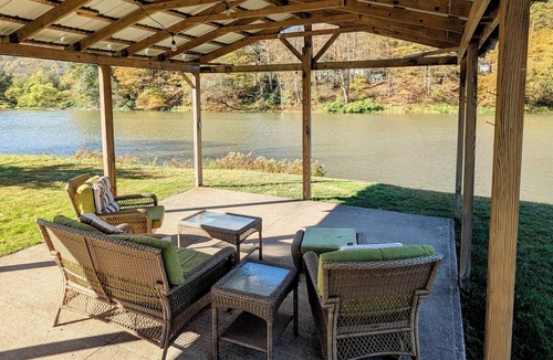 Deposit House | Trout Camp - Riverfront House/Upper West Branch of the Delaware/Guided Floats