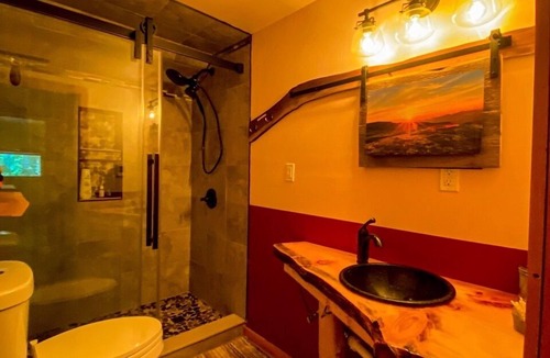 Wevertown Hostel | Upscale Hostel by Lake George & Gore Mtn
