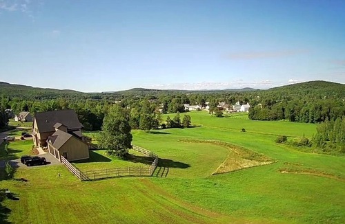 Underhill House | Upscale Loft Queen BR's in home with stunning Green Mountain & Adirondack views