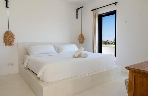 Batu Bolong Villa | Villa Annabelle Bali