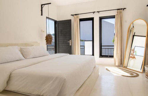 Batu Bolong Villa | Villa Annabelle Bali