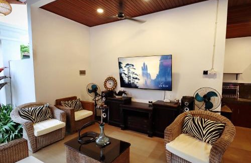 Batu Bolong Villa | Villa Casa Riviera