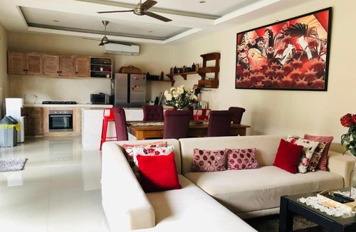 Sunset Road Villa | Villa Lovette