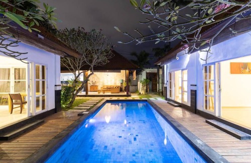 Umalas Villa | [VILLA NIBEA-BALI] 3BR villa with garden and pool in Umalas