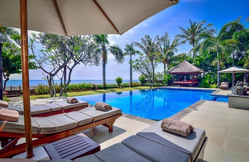 Banjartegehe Villa | Villa Saffraan -Paradise at the Bali sea!-