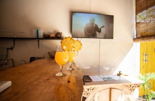 Taman Griya Villa | Villa Yellow Sky
