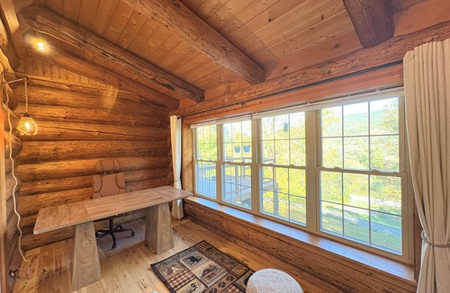 Proctor Cabin | VT Lodge Cabin w Mountain Views near Killington
