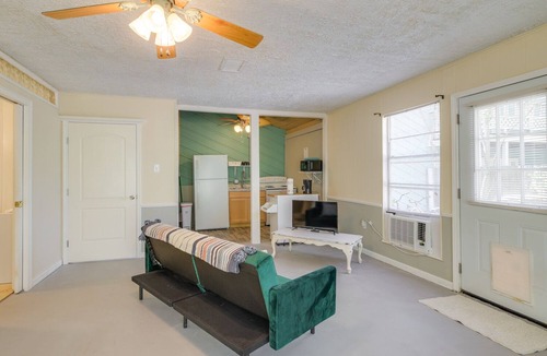 San Leon Apartment | Walk to Beach: Studio w/Deck in San Leon!