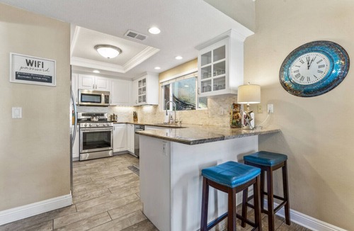 San Clemente Villa | Walk to the beach, Ole Hanson & Casino Wedding Venues! AC!