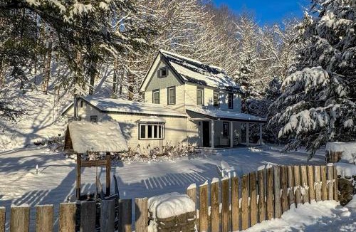 Fleischmanns House | Walk to Vly Creek: Catskills Getaway w/Porch