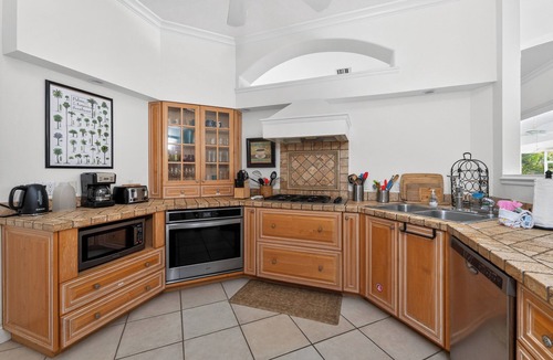 Broadmoor House | WATERFRONT, HEATED POOL, 3/2/2 single-family Rotonda West Home