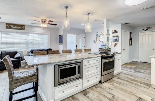 Crystal Shores House | Waterfront Oasis w/Heated Pool & Tiki Bar-kayaks-close to springs-we have some open weekends in June 2026!