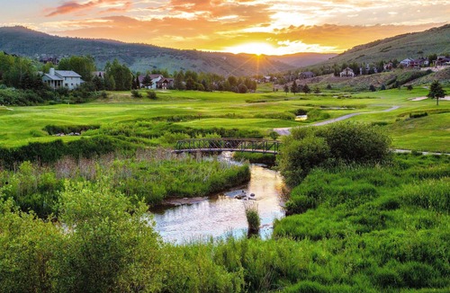 North Park City Condo | Well-Appointed Jupiter Inn rental. Community hot tub. Close to the slopes.