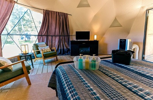Gilboa Cabin | Whimsical Dome Escape Amid the Majestic Mountains and Enchanting Rivers of New York