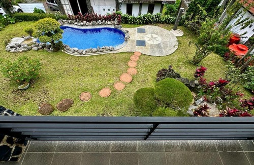 Parongpong Villa | X4 VILLA with pool Villa Istana Bunga by YourHome