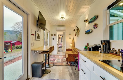 Hubbardton House | Zen Box Farm Eco Retreat Compound for Family Fun