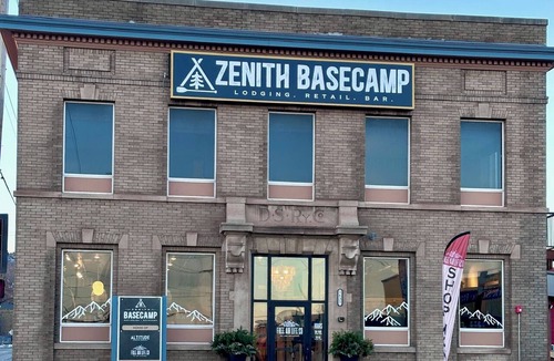 Duluth Hostel | Zenith Basecamp