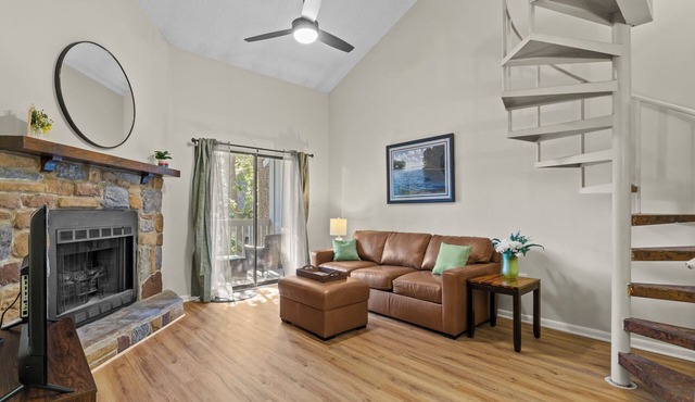 1 Bd 1.5 Bth Condo remodel 2025!