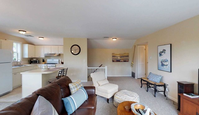 1 Bdrm Pet friendly Rental/Walkable to Village