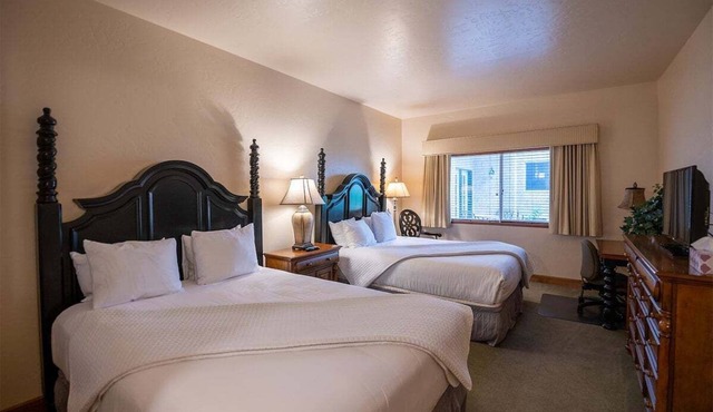 1070/72 | Elevated 2BR Villa | Near Wasatch SP