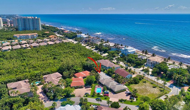 19-2: Steps to Highland Beach, Pool, Private Patio