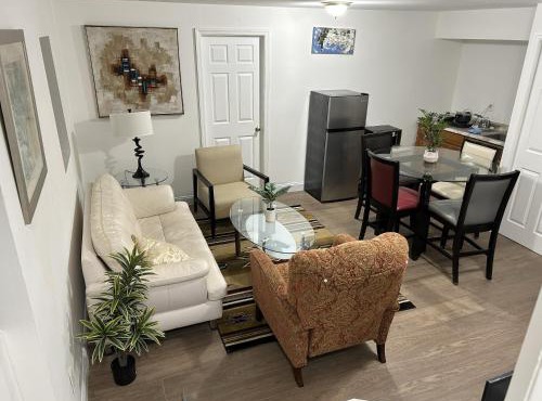1BR Apartment - Unit B - With Parking and 10min Walk to NYC Train Station