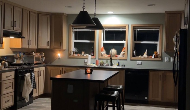 3-bedroom house in lovely Duanesburg with AC and charm