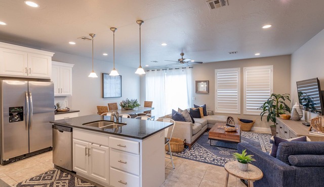 3BR + Loft on 9th Hole - Sunsets & Steps to Pool