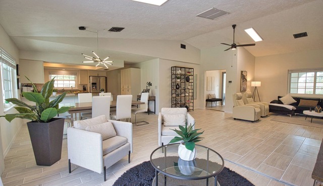 4 Min to Beach Spacious 3BR Home 4 Beds Private Gym Large Backyard
