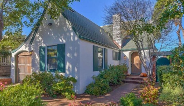 4002 La Maubeche - Updated Home on Carmel Point