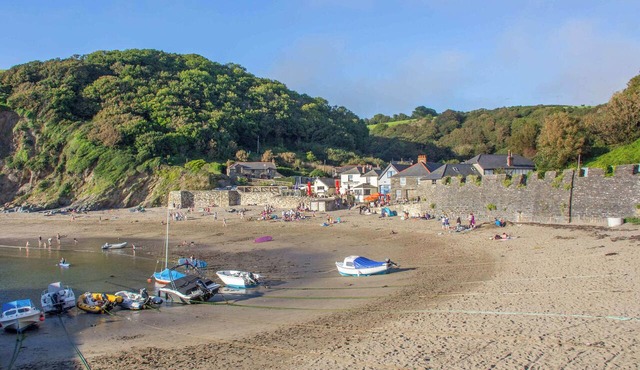7 Streamside in Looe